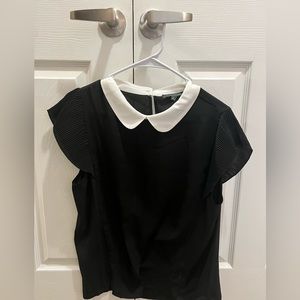 Black Adrianna Papell shirt in size Large. Flowy black fabric with white collar